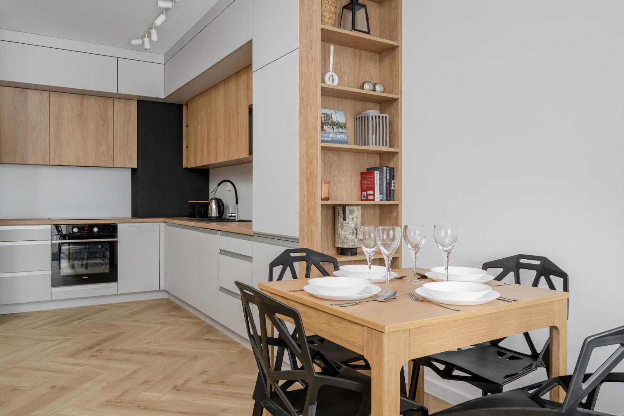 Michalczyka Stylish Apartment With Parking In The City Center Of Wroclaw By Noclegi Renters Exterior photo