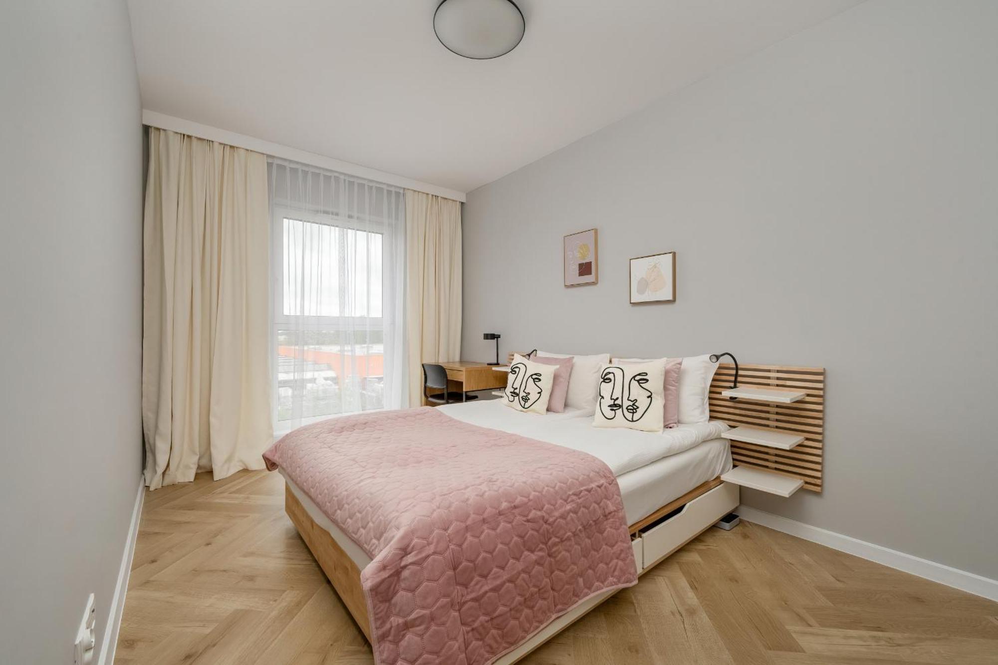 Michalczyka Stylish Apartment With Parking In The City Center Of Wroclaw By Noclegi Renters Exterior photo